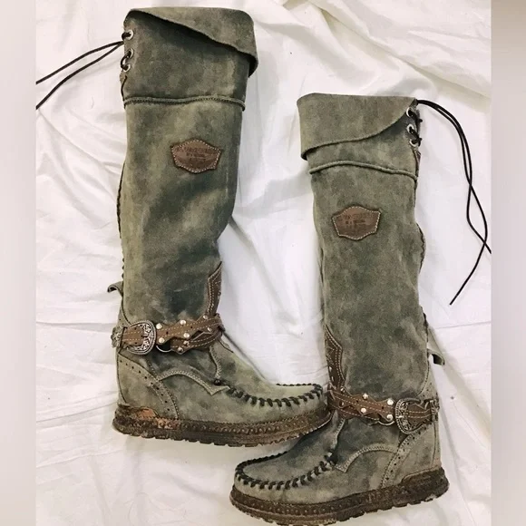 EL VAQUERO LEATHER WEDGE MOCASSIN BOOTS - Picture 2 of 11